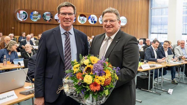 Landrat Stephan Santelmann mit dem neuen Kreisdirektor Markus Fischer